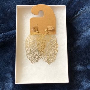 Gold leaf earrings